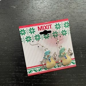 New snowman Christmas earrings